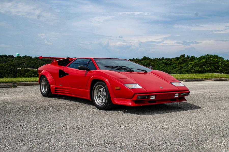  Lamborghini Countach LP5000 S Quattrovalvole 1988 года  (фото 27 из 146)